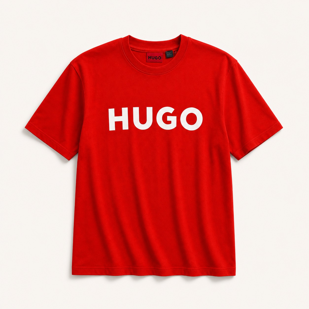 Camiseta HUGO roja con logo blanco talla S